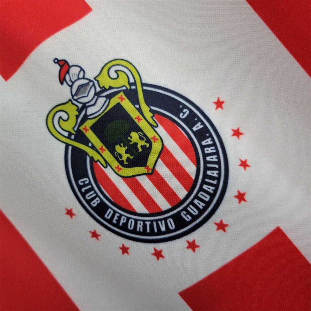 Chivas 2002-03 Home Retro Football Shirt