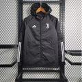 Juventus Windbreaker (Black)