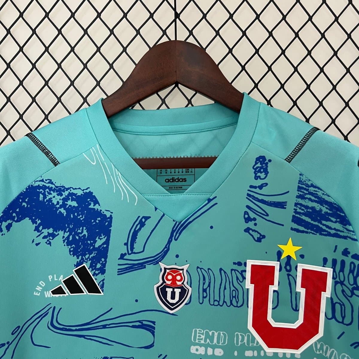 Universidad de Chile 2024-25 Away Jersey