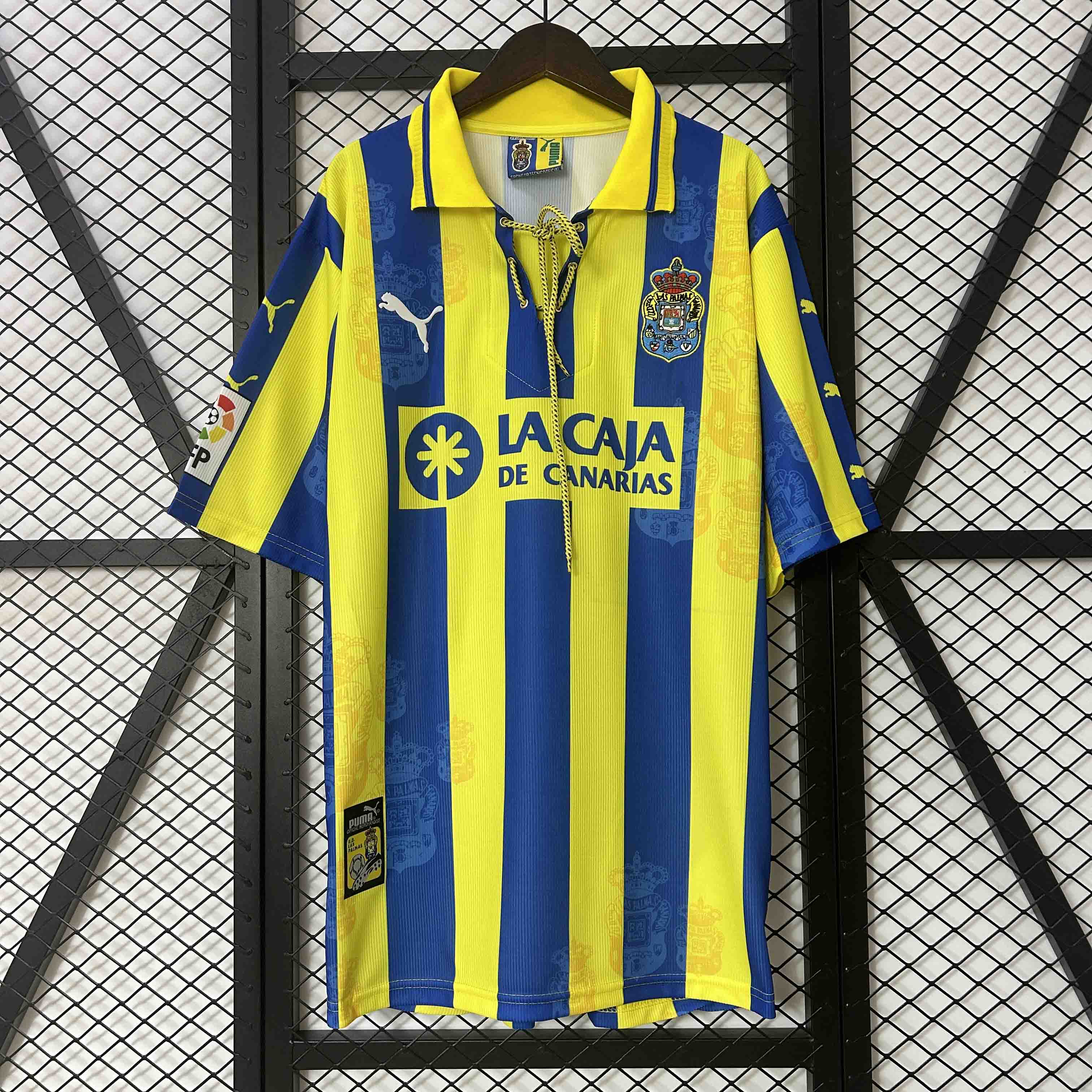 Las Palmas 1997/98 Away Shirt