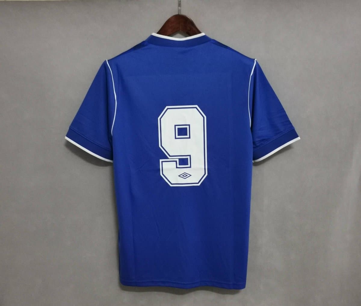 Everton 1986-87 Home Retro Football Shirt