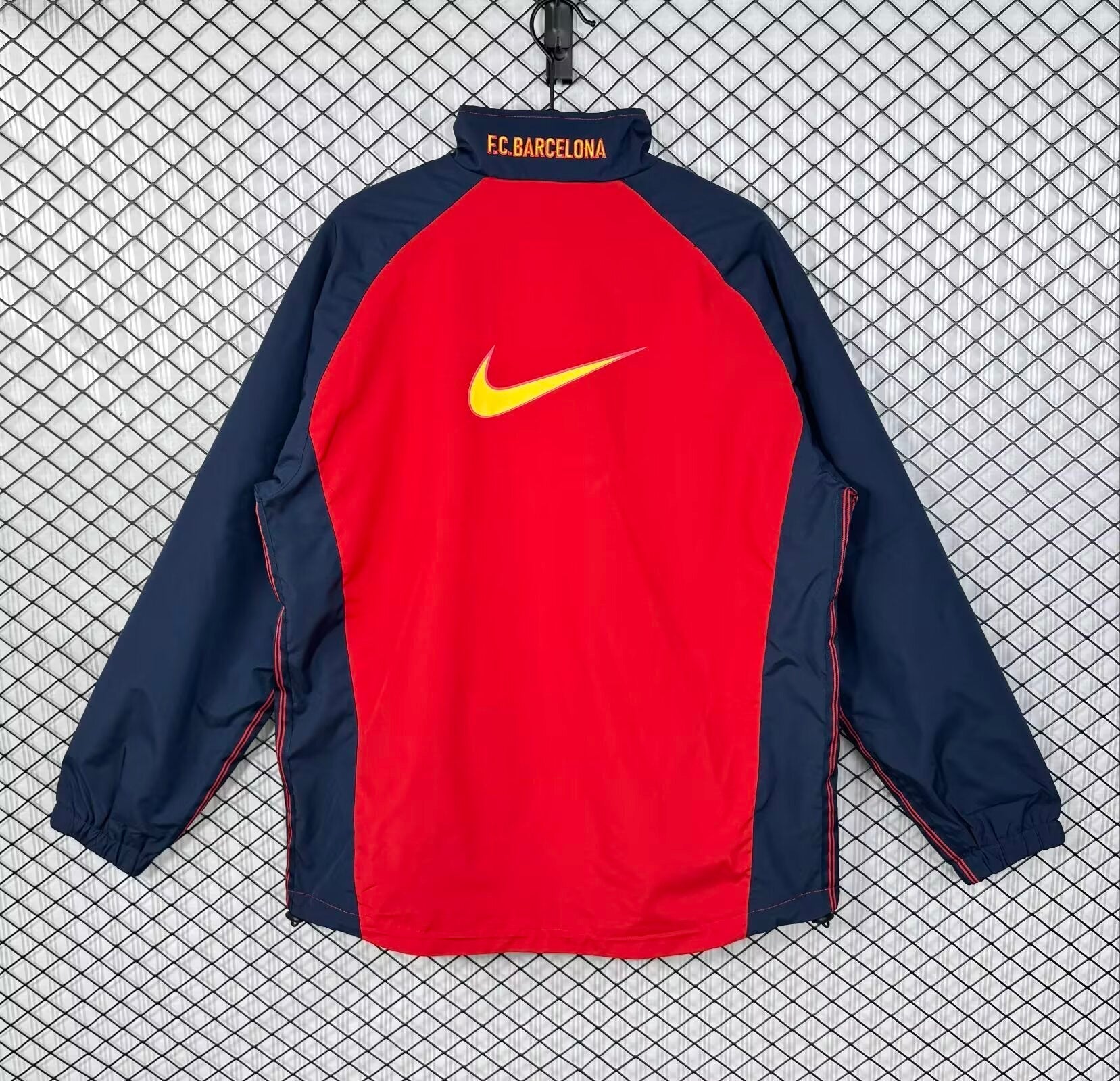 Barcelona Retro Windbreaker