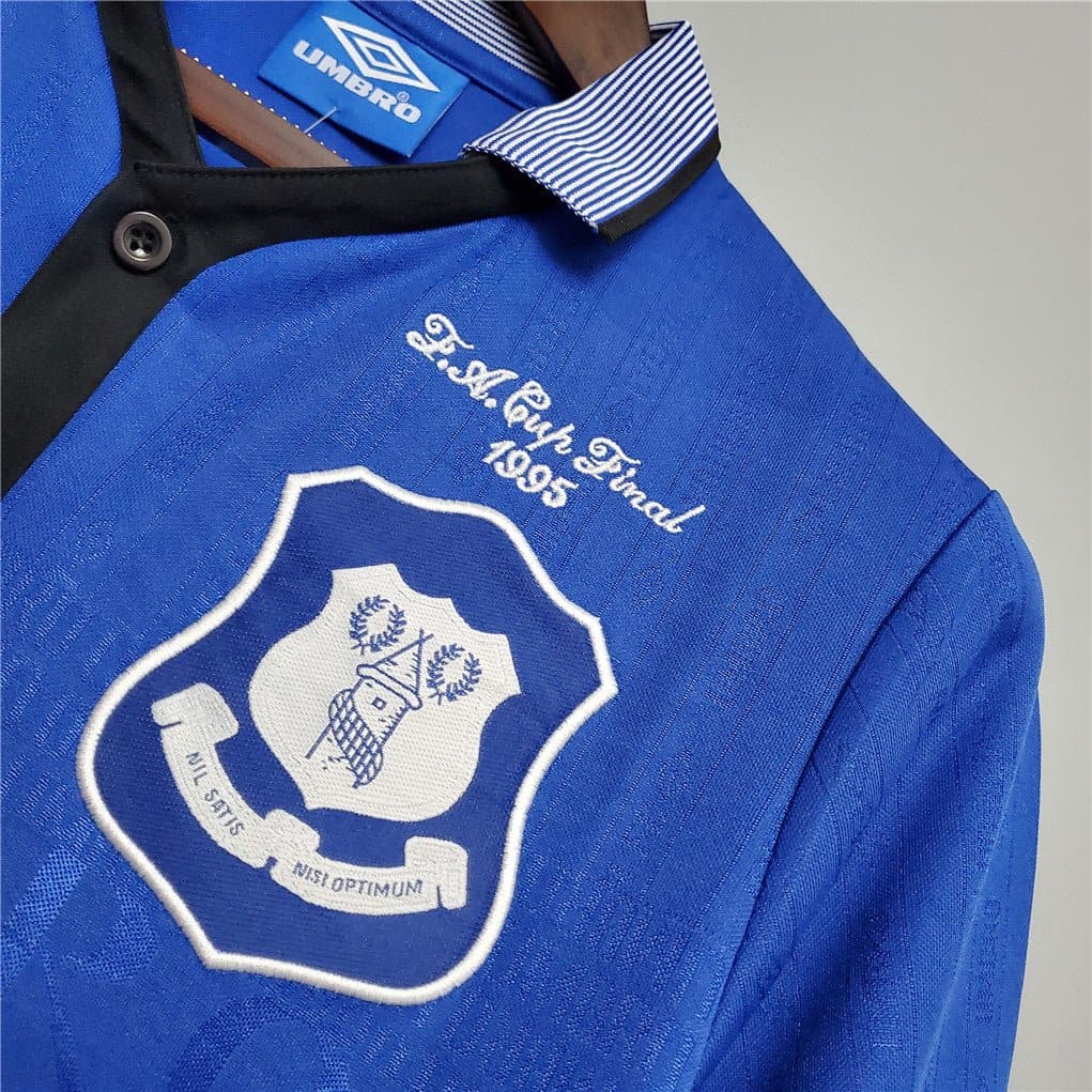 Everton 1994-1995 Home Retro Football Shirt