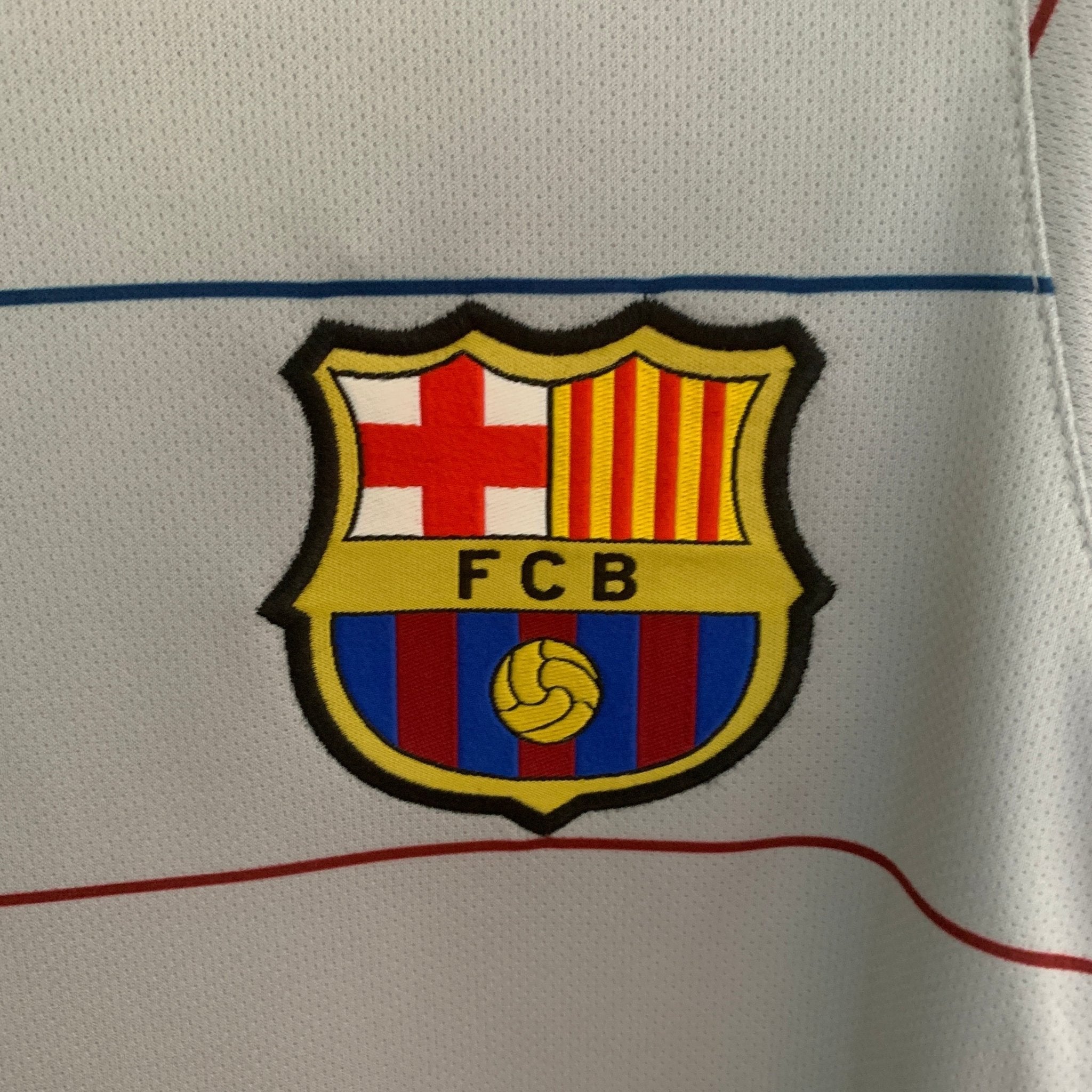 Barcelona 2003-2004 Away Football Jersey