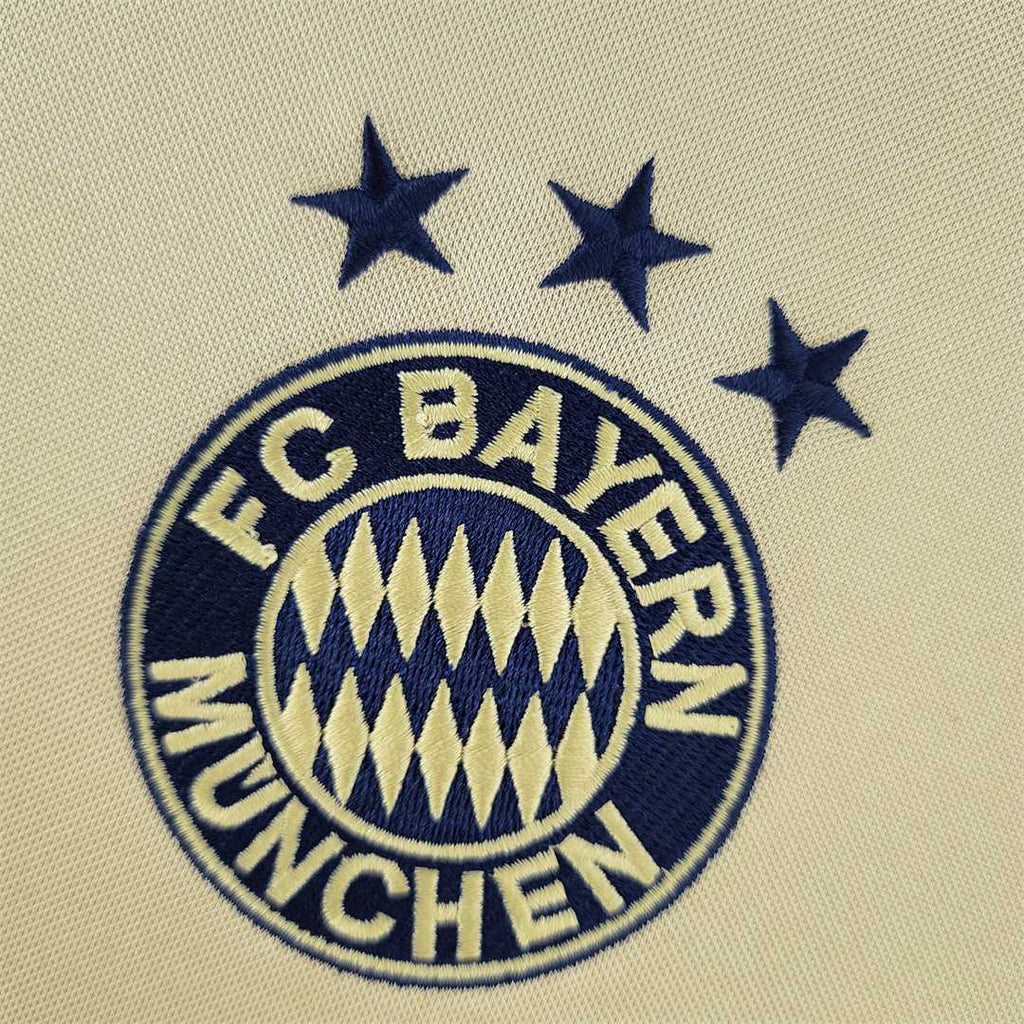 Bayern Munich Retro Away Football Jersey