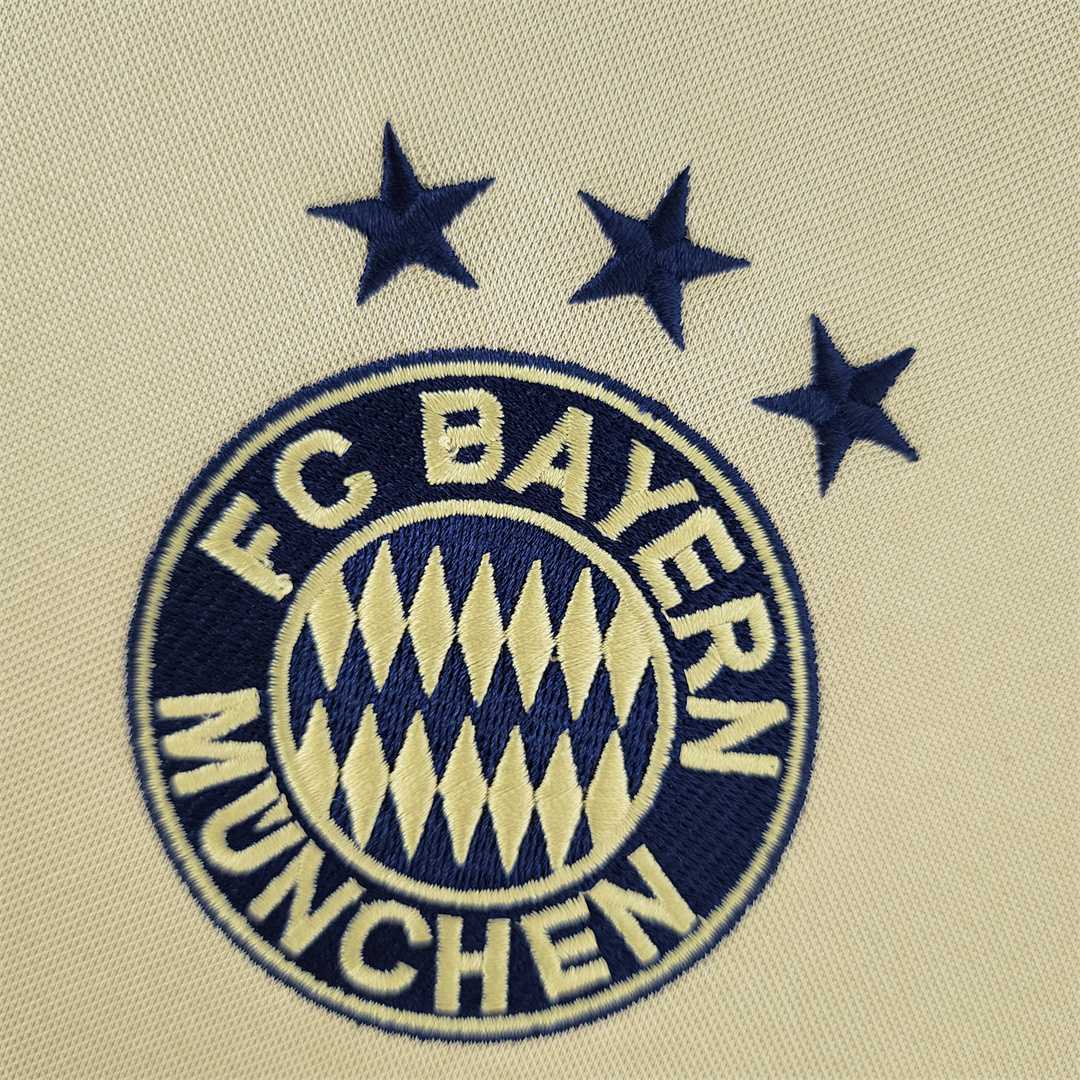 Bayern Munich Retro Away Football Jersey