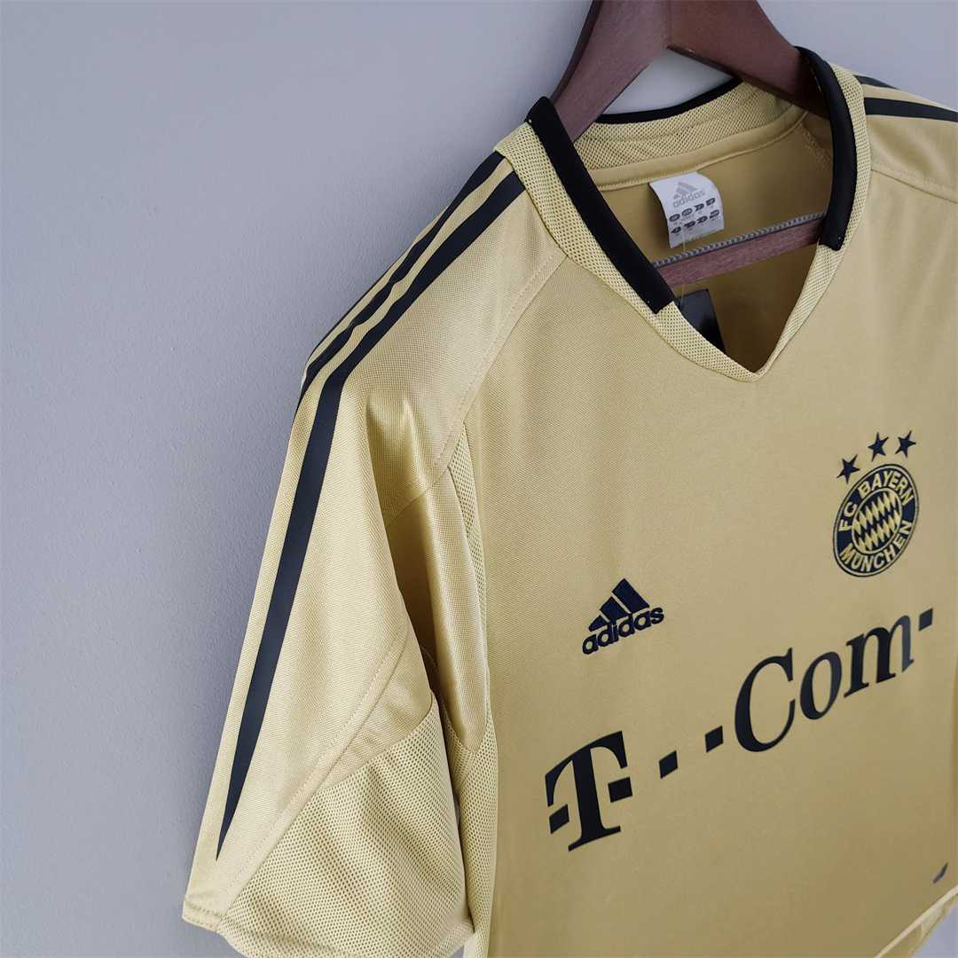 Bayern Munich Retro Away Football Jersey