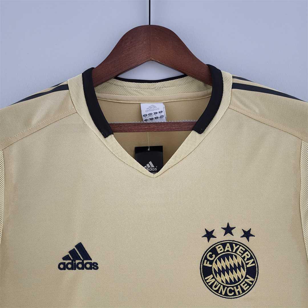 Bayern Munich Retro Away Football Jersey