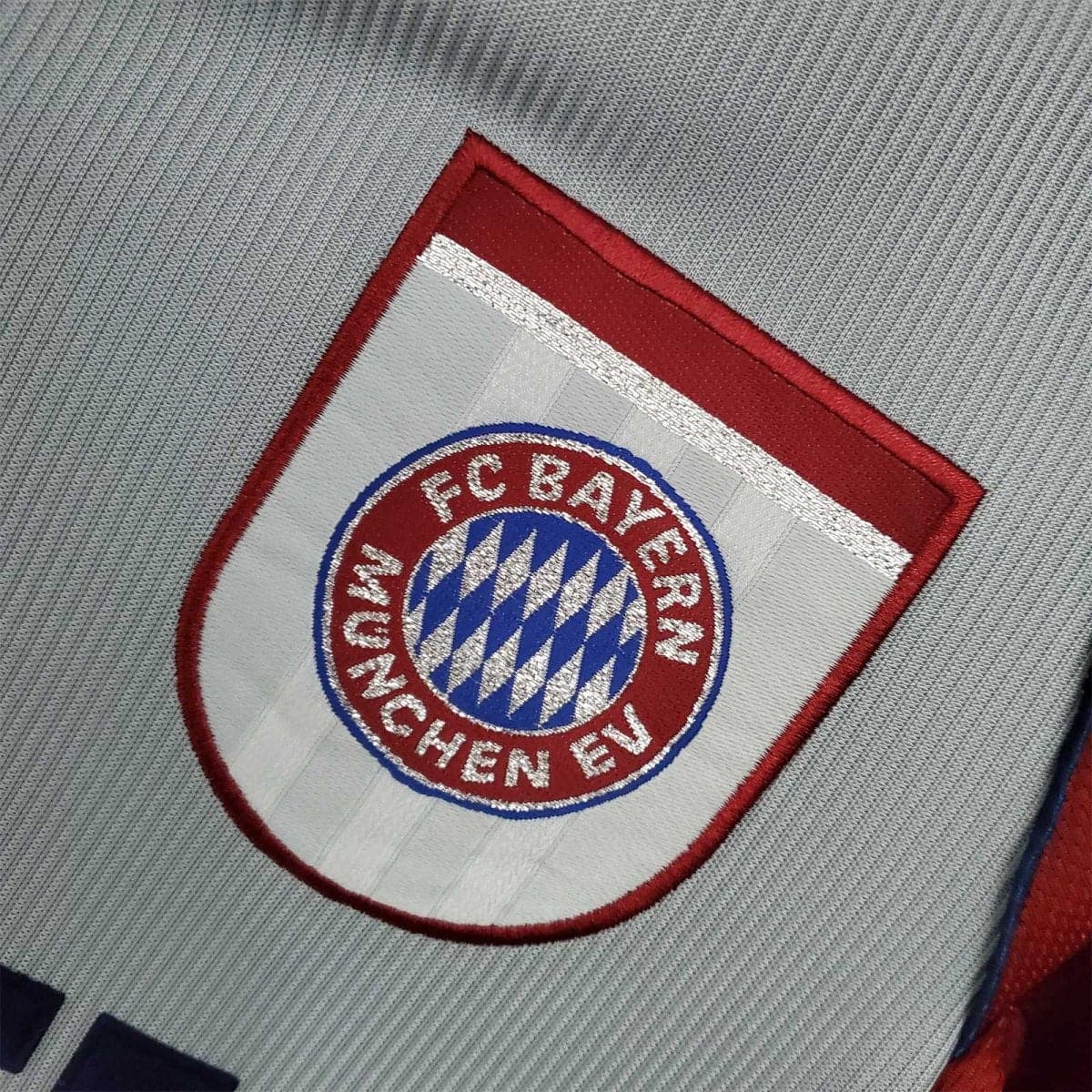 Bayern Munich Retro Away Football Jersey