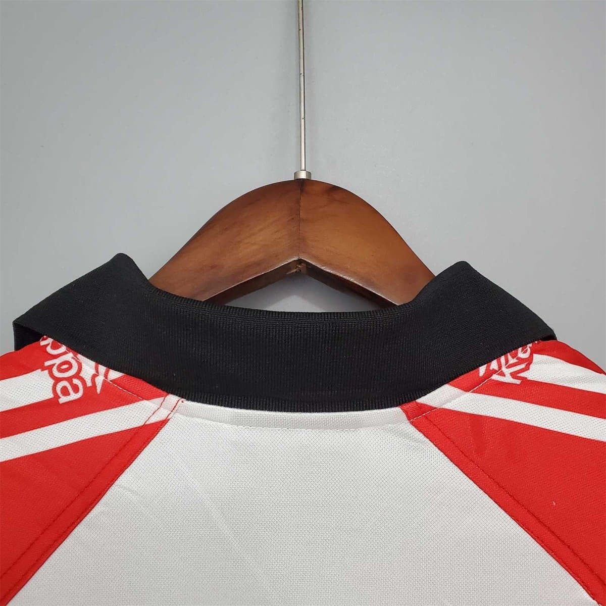 Athletic Bilbao Retro Home Football Jersey