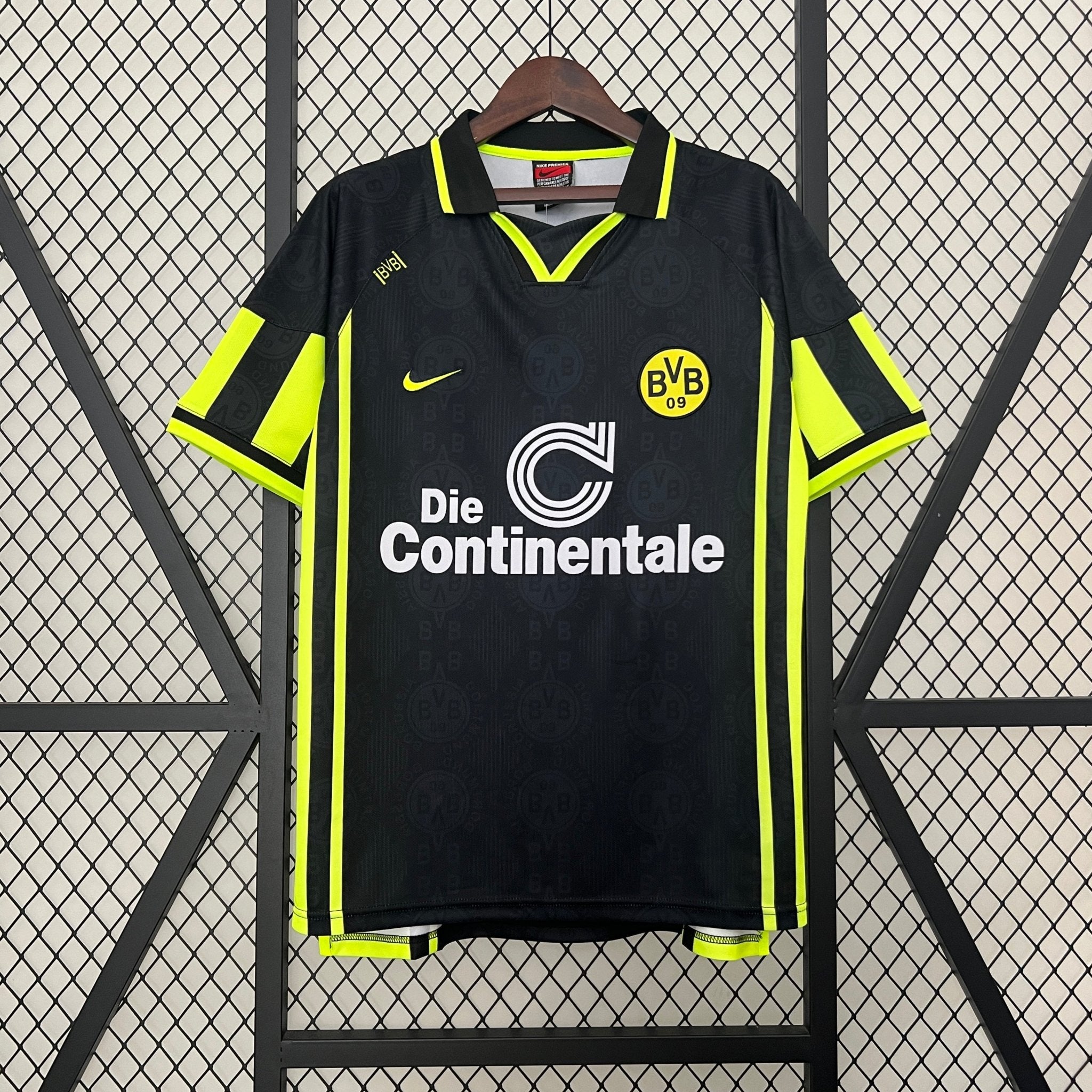Borussia Dortmund 1996-1997 Away Football Jersey