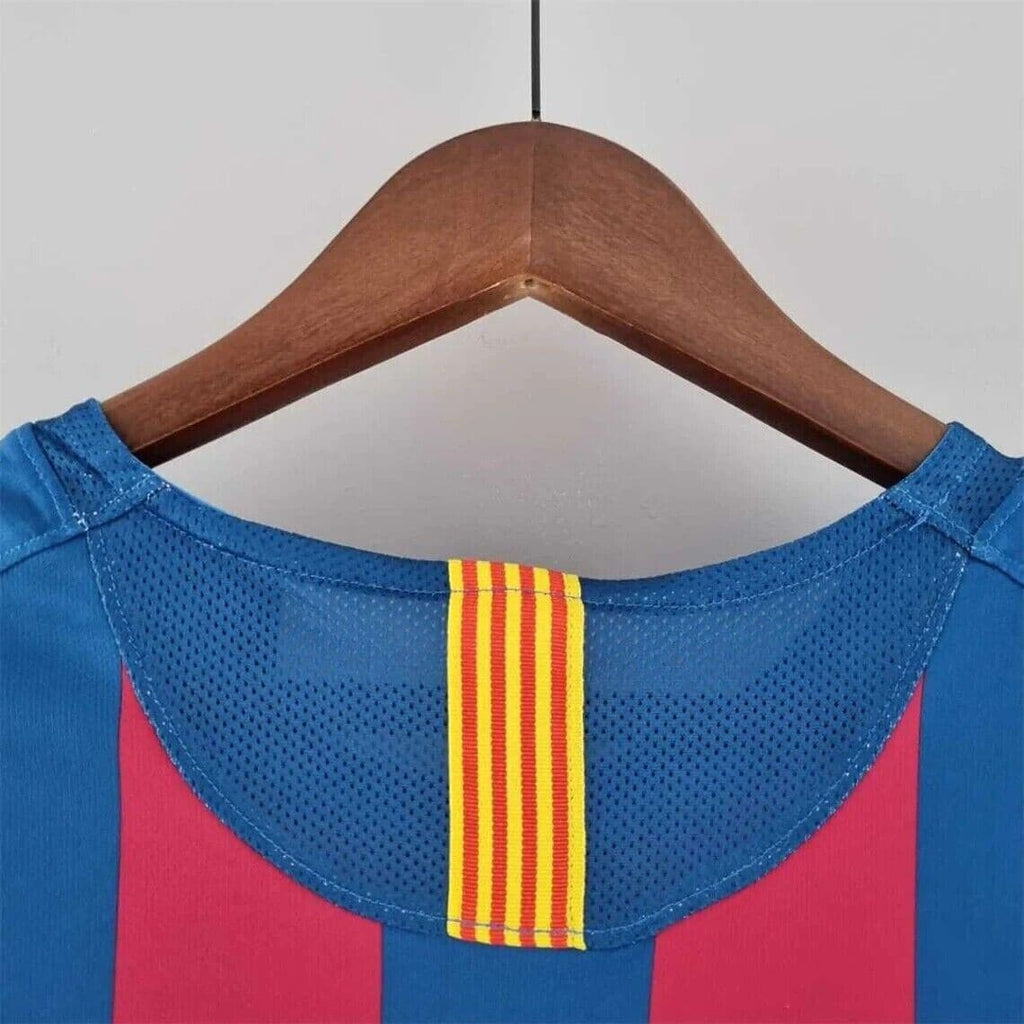Barcelona 2005-2006 Home Retro Football Jersey