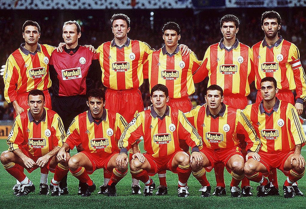 Galatasaray 1999-2000 Home Football Jersey
