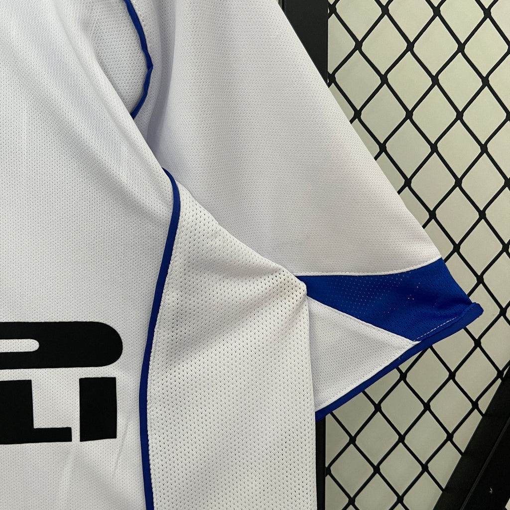 Inter Milan 2004-2005 Away Football Jersey