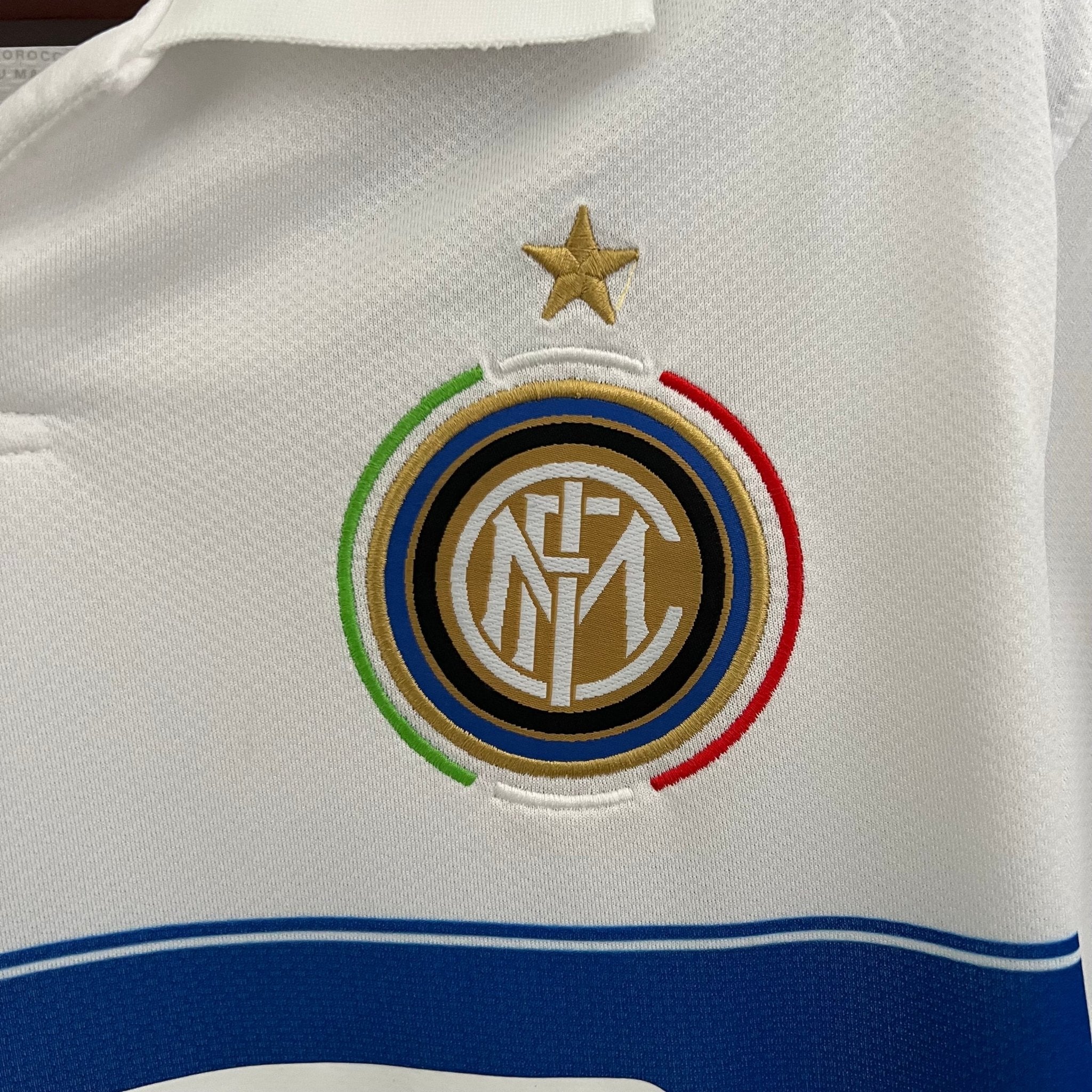 Inter Milan 2009-2010 Away Football Jersey