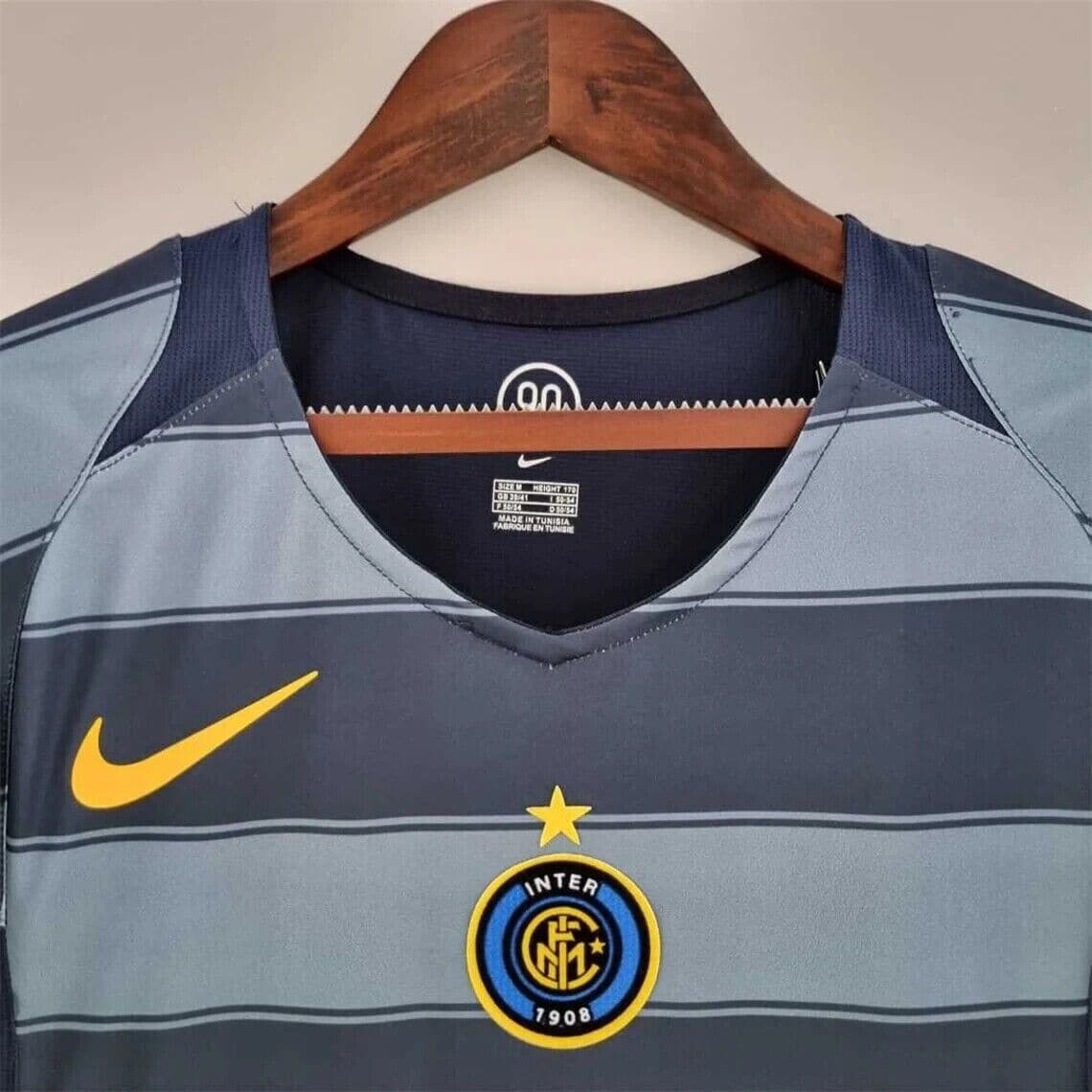 Inter Milan 2004-2005 Away Football Jersey