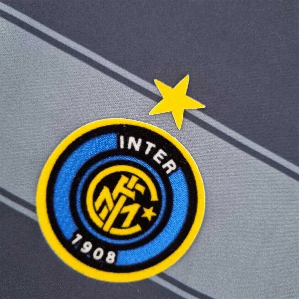 Inter Milan 2004-2005 Away Football Jersey