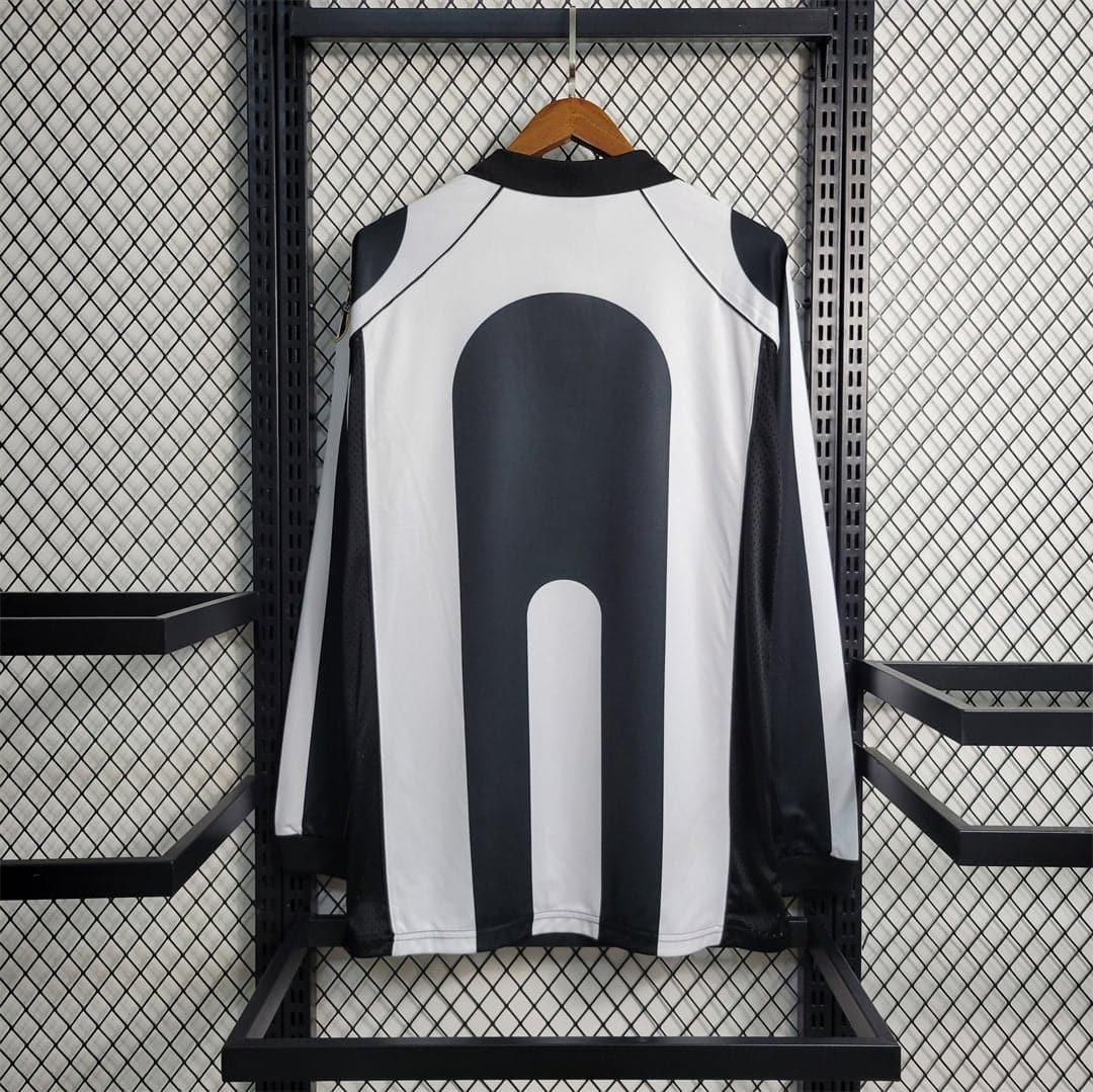 Juventus Retro Home Football Jersey