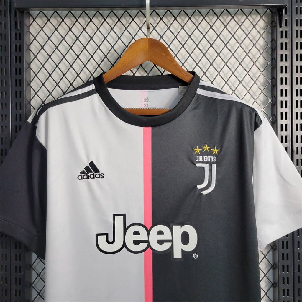 Juventus Retro Home Football Jersey