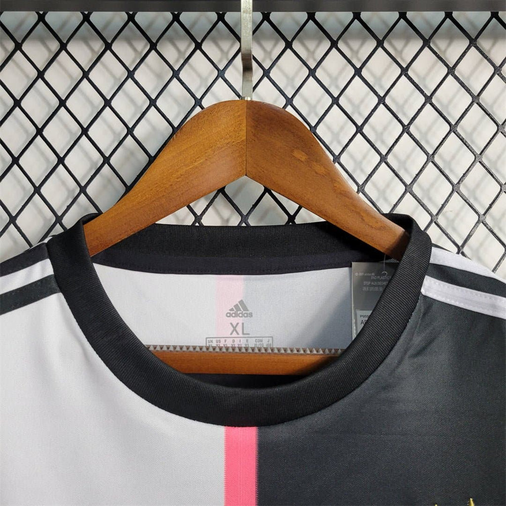 Juventus Retro Home Football Jersey