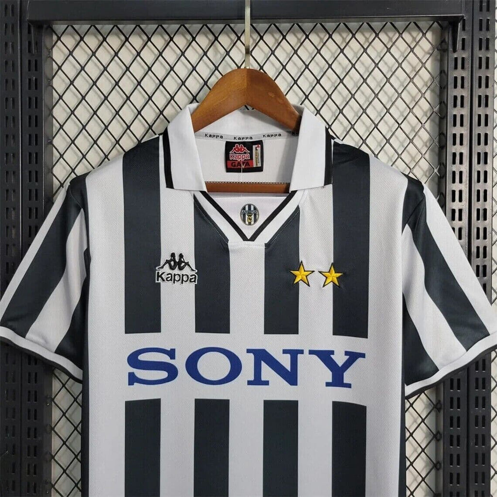 Juventus 1995-1997 Home Retro Football Jersey