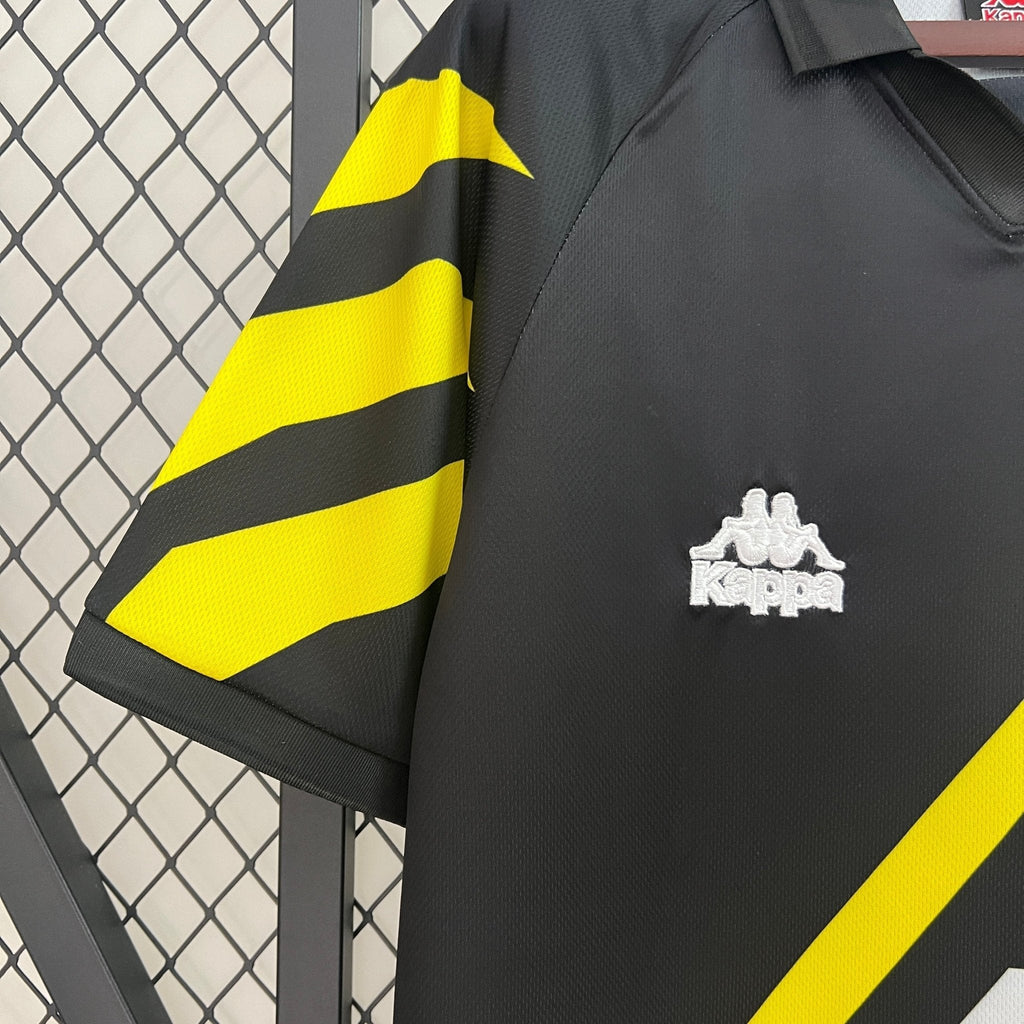 Juventus 1996-1997 Third Football Jersey