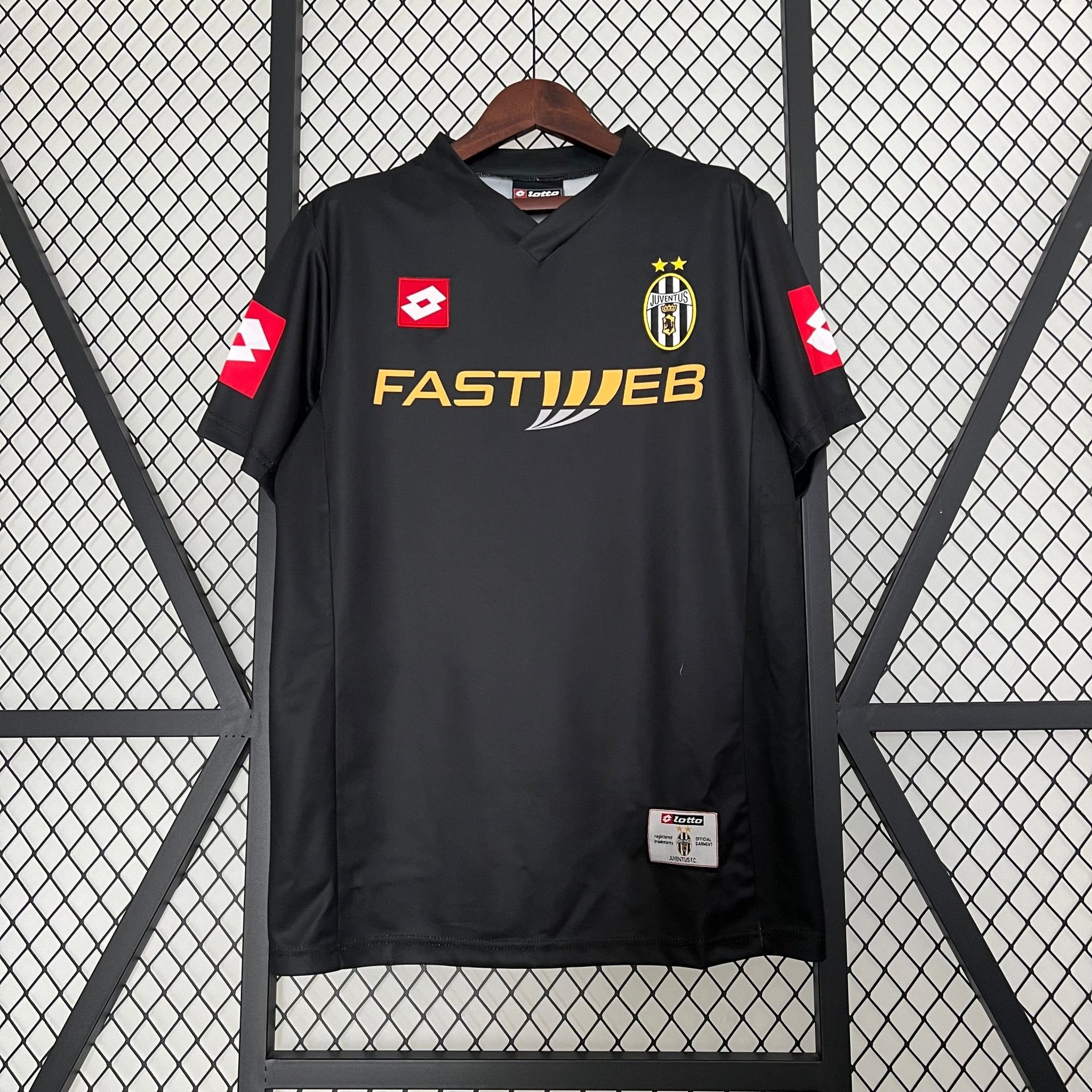 Juventus 2001-2002 Away Football Jersey