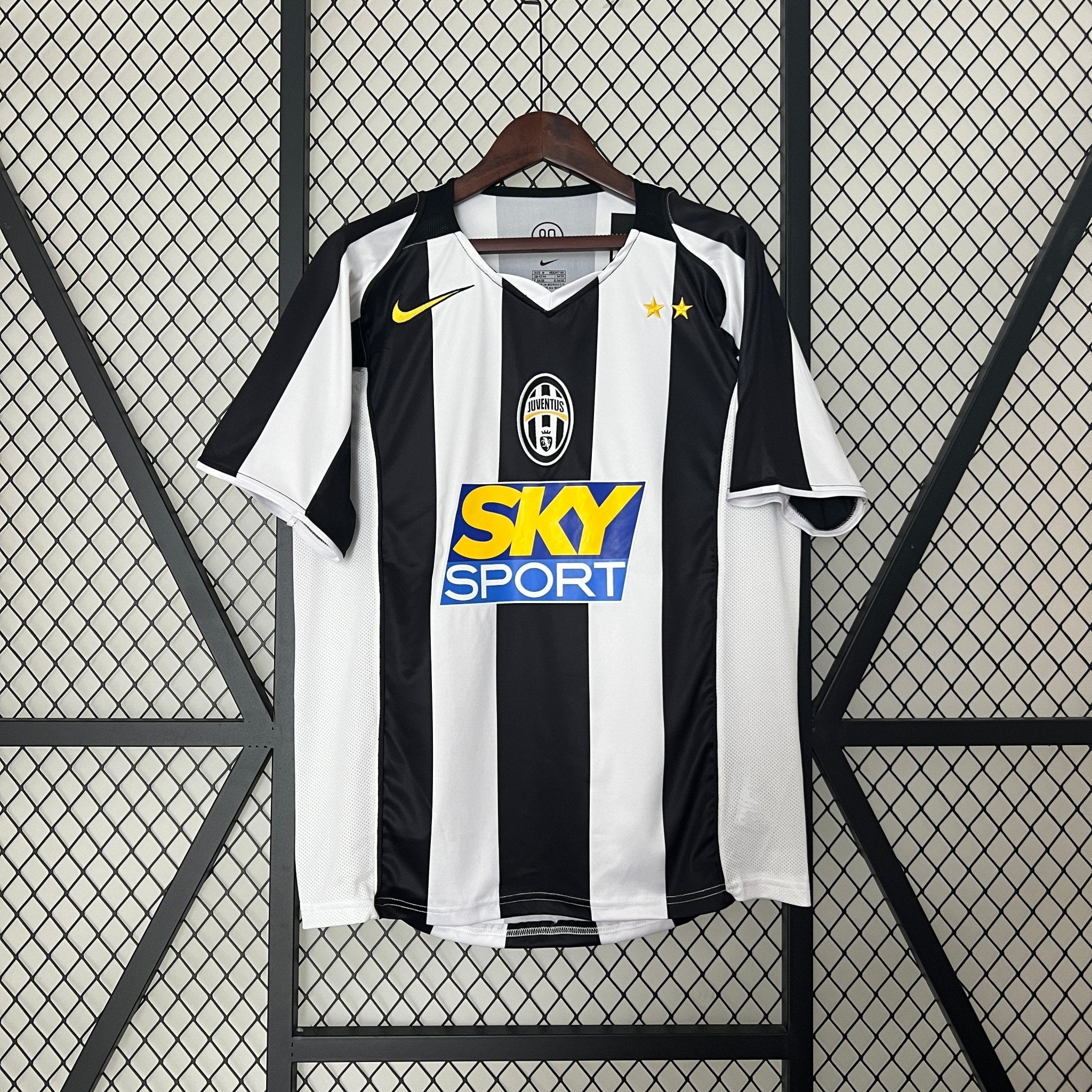 Juventus 2004-2005 Home Football Jersey