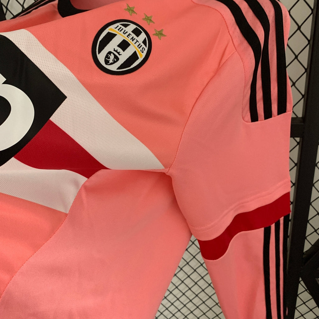Juventus 2015-16 Away Football Jersey