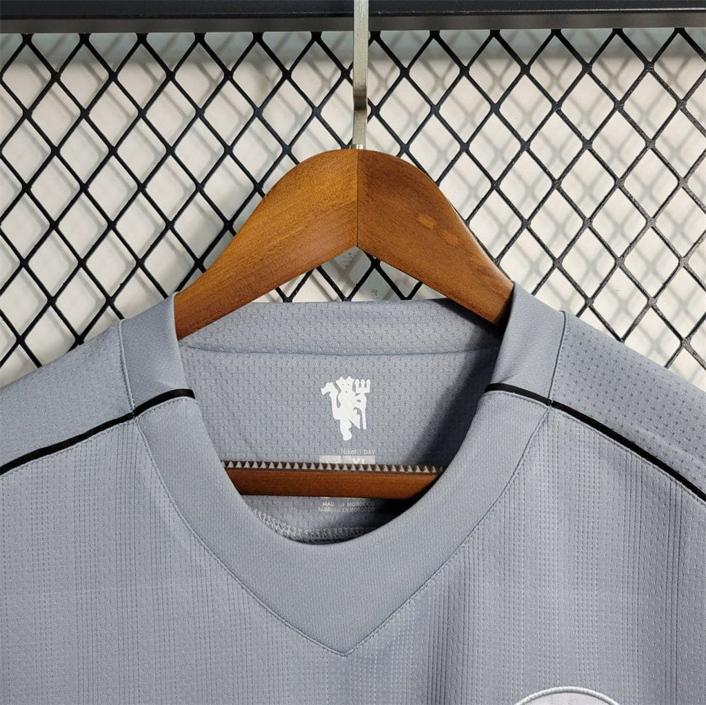 Manchester United Retro Goalkeeper Football Jersey