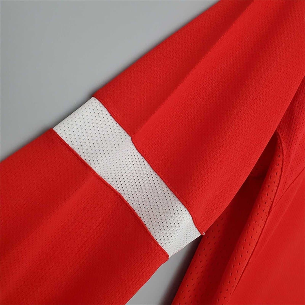 Manchester United Retro Home Football Jersey