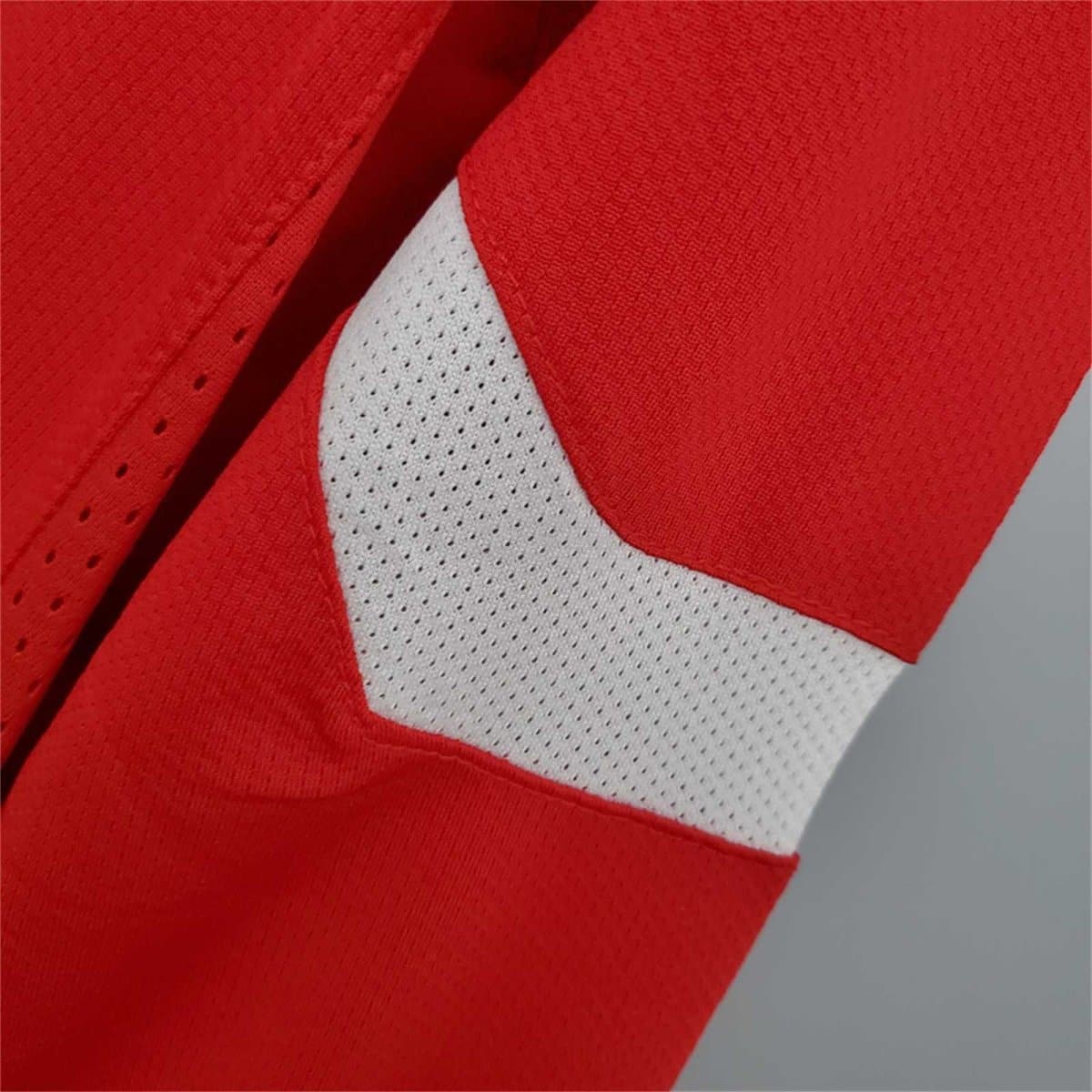 Manchester United Retro Home Football Jersey