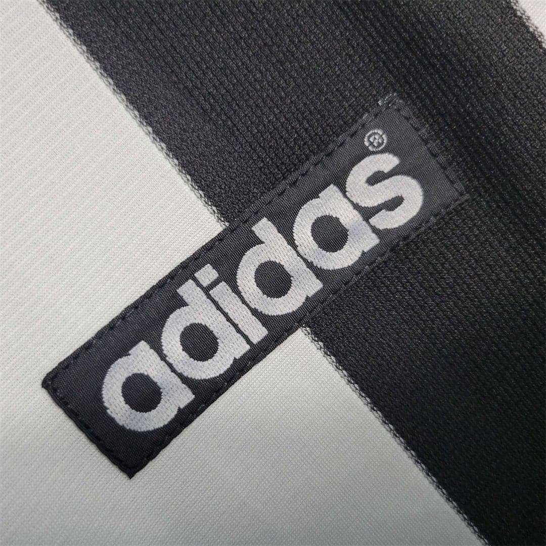 Newcastle United Retro Home Football Jersey