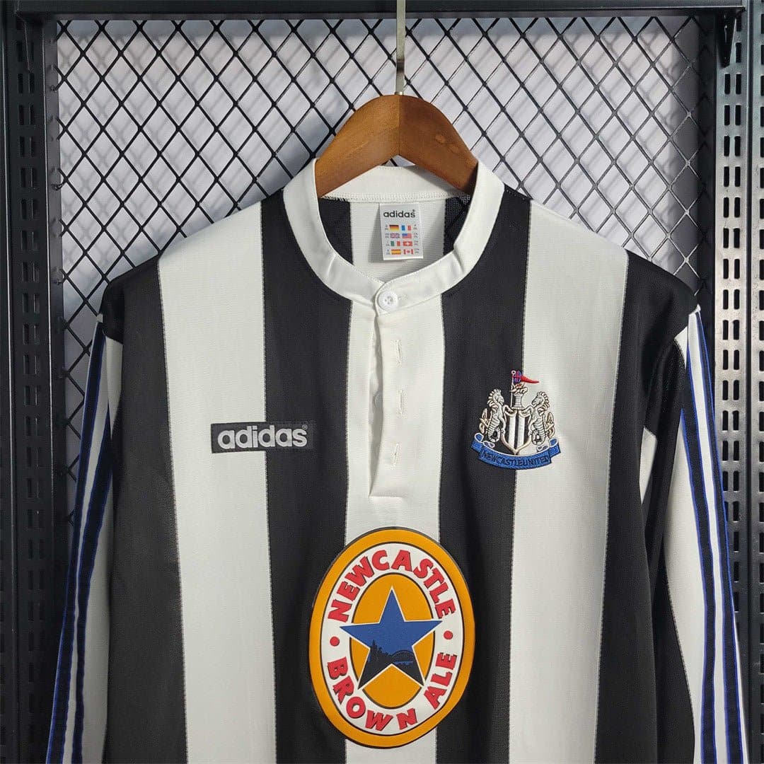 Newcastle United Retro Home Football Jersey