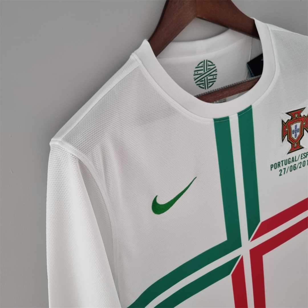 Portugal Retro Away Football Jersey