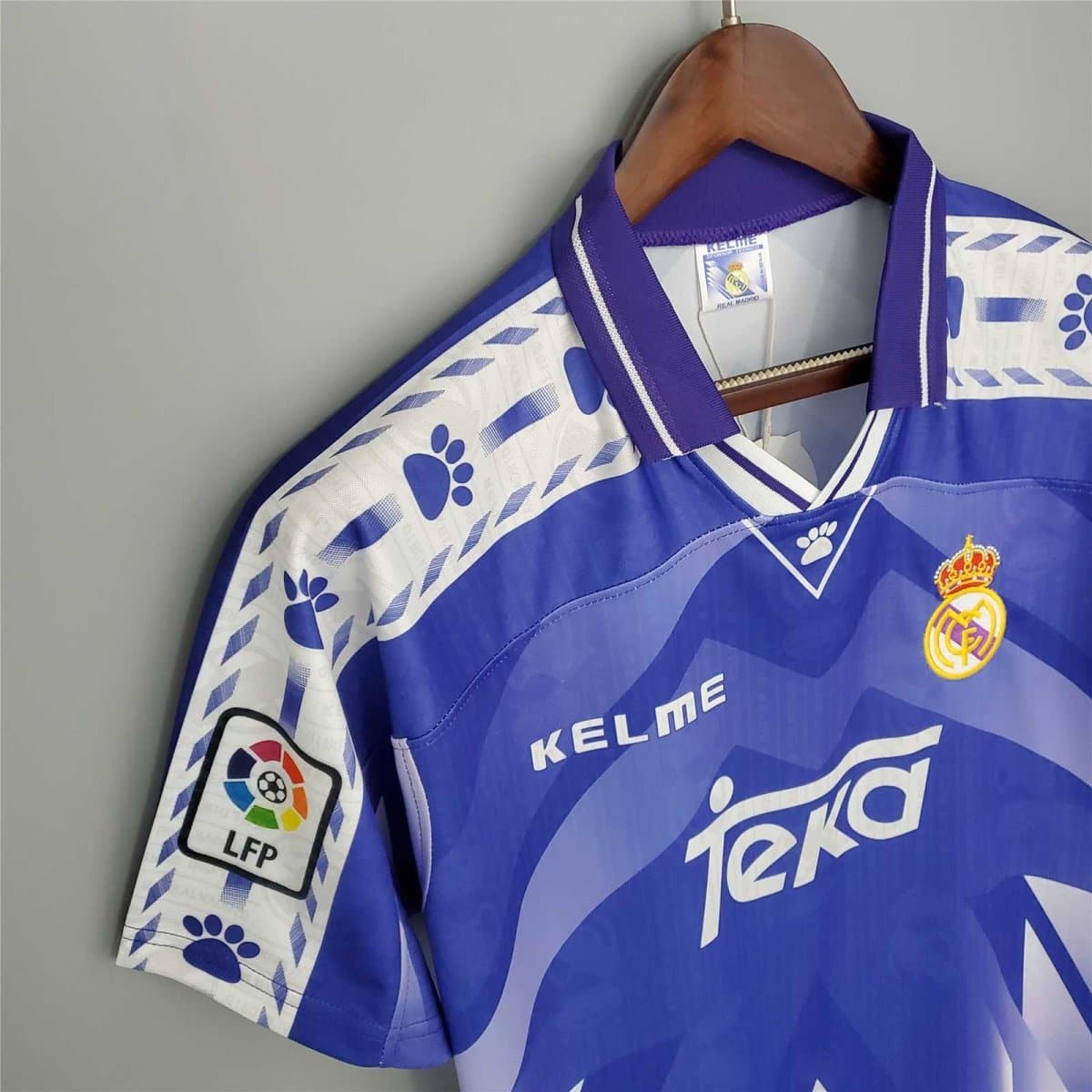 Real Madrid 1999 Away Football Jersey