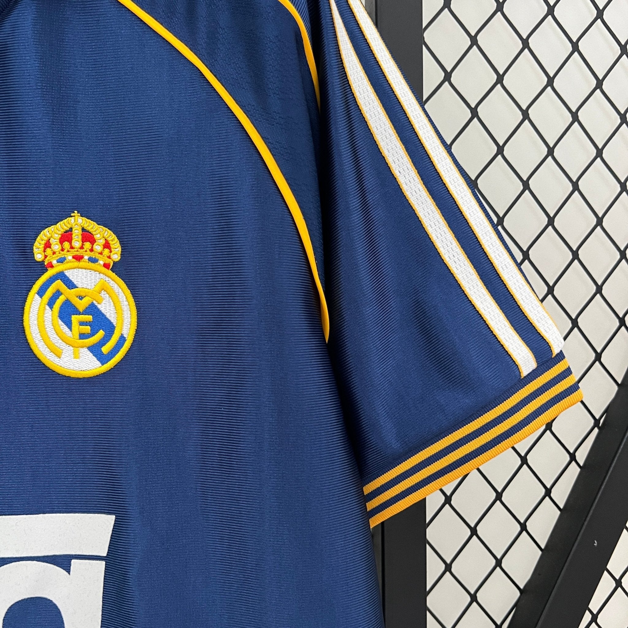 Real Madrid 1998-1999 Third Football Jersey