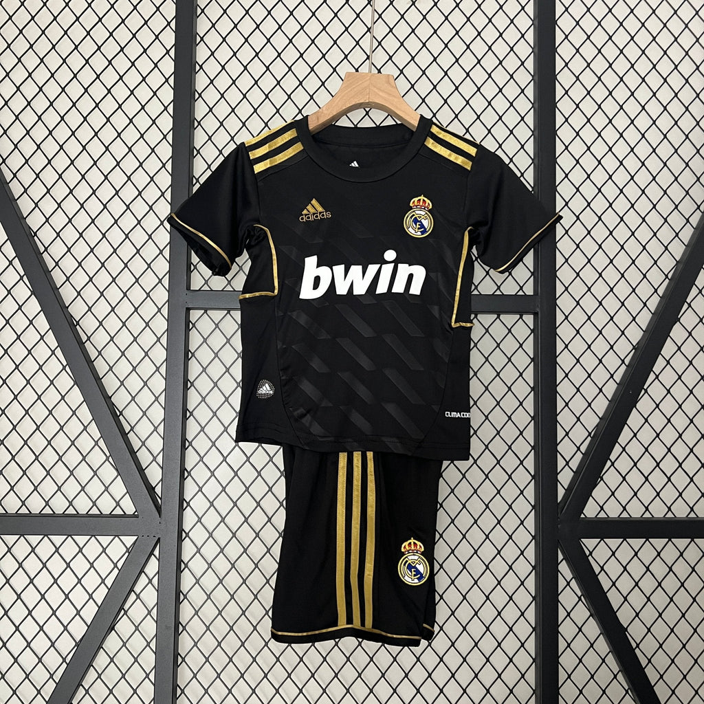 Real Madrid 2011-2012 Away Football Jersey