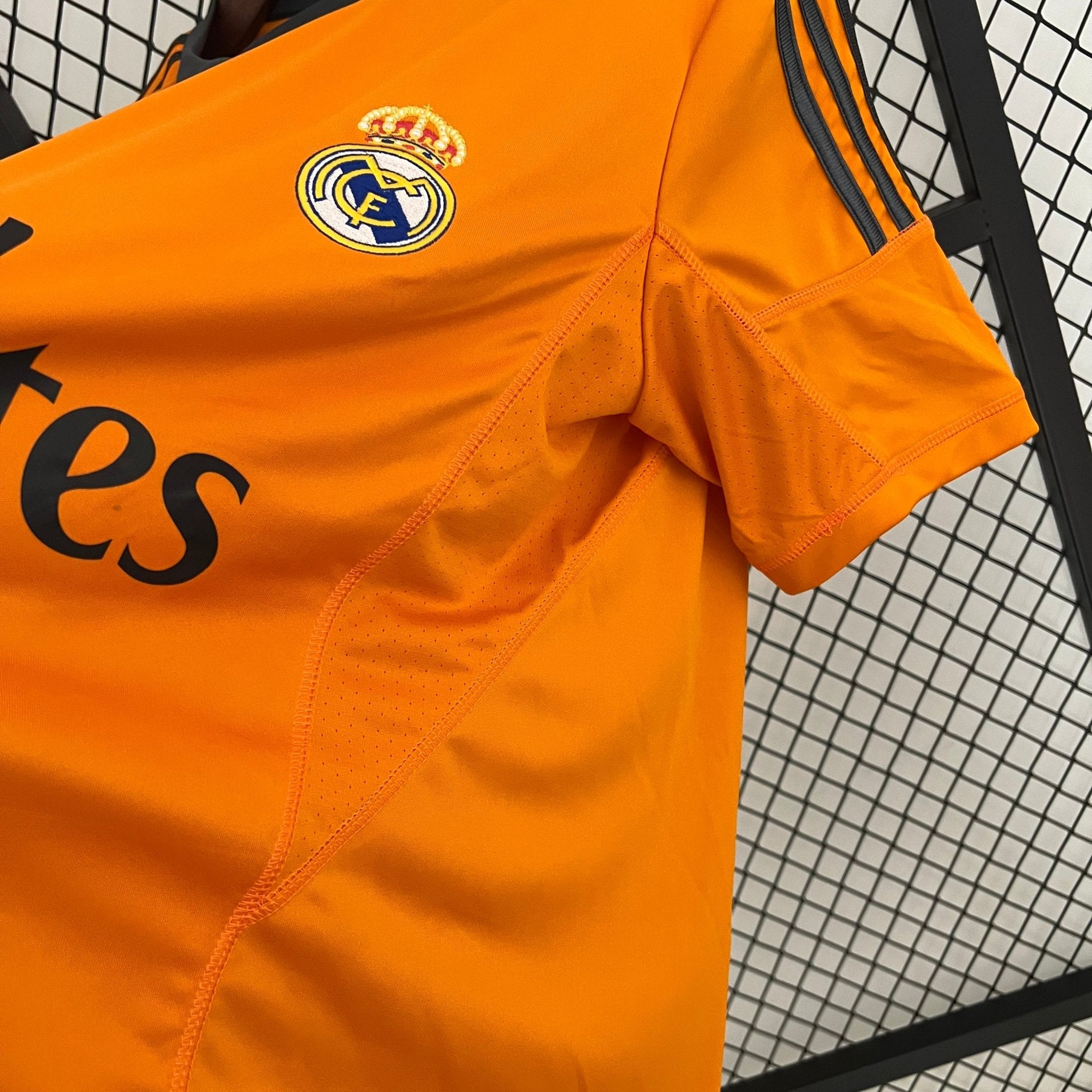 Real Madrid 2013-2014 Third Football Jersey