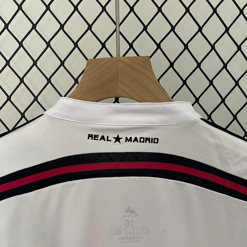 Real Madrid 2014-2015 Home Football Jersey