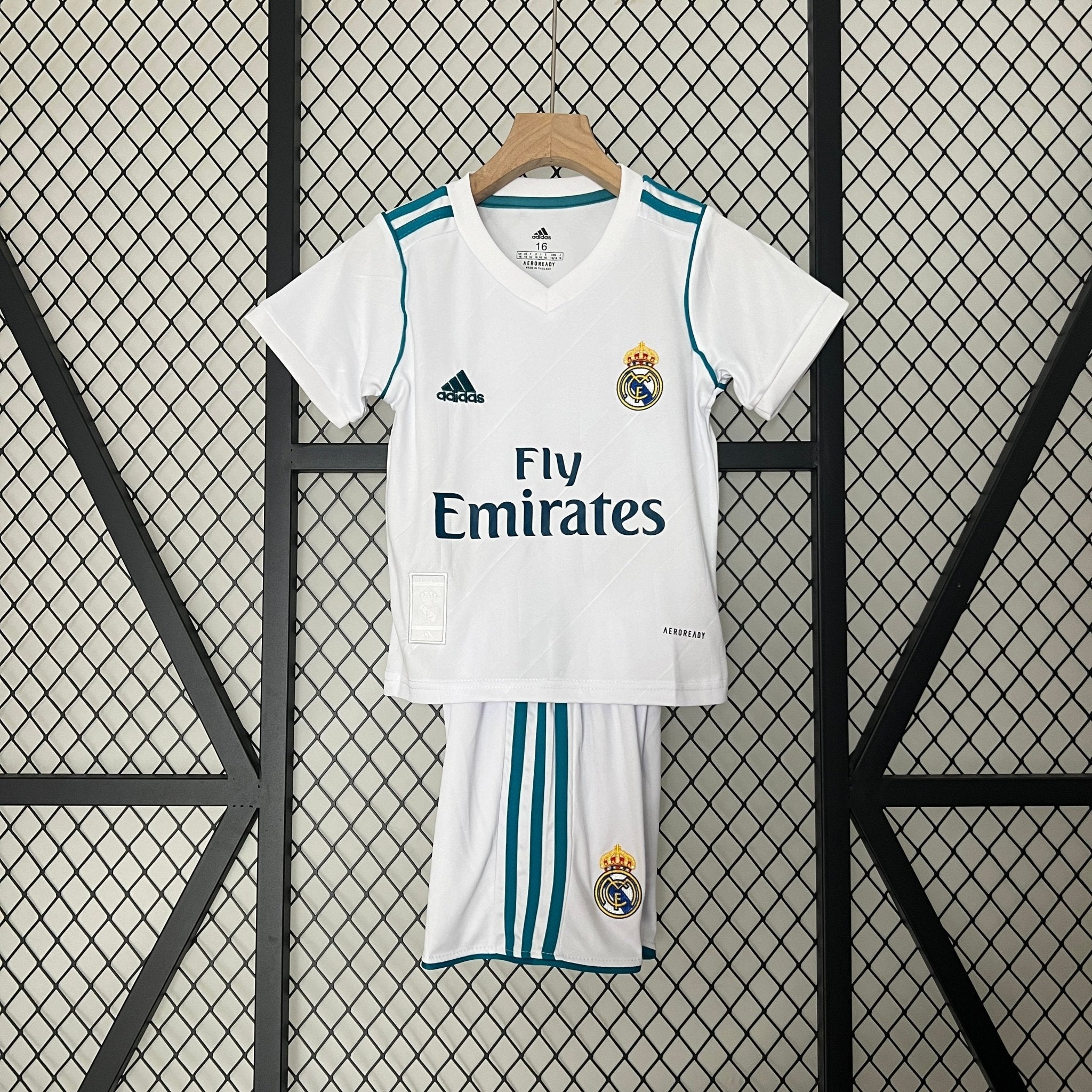 Real Madrid 2017-2018 Home Football Jersey