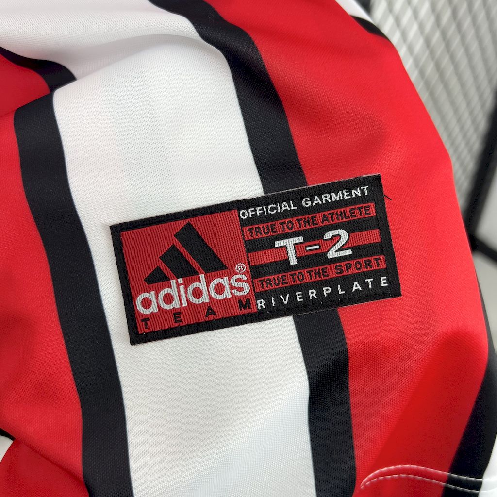 River Plate 1999-2000 Third Football Jersey