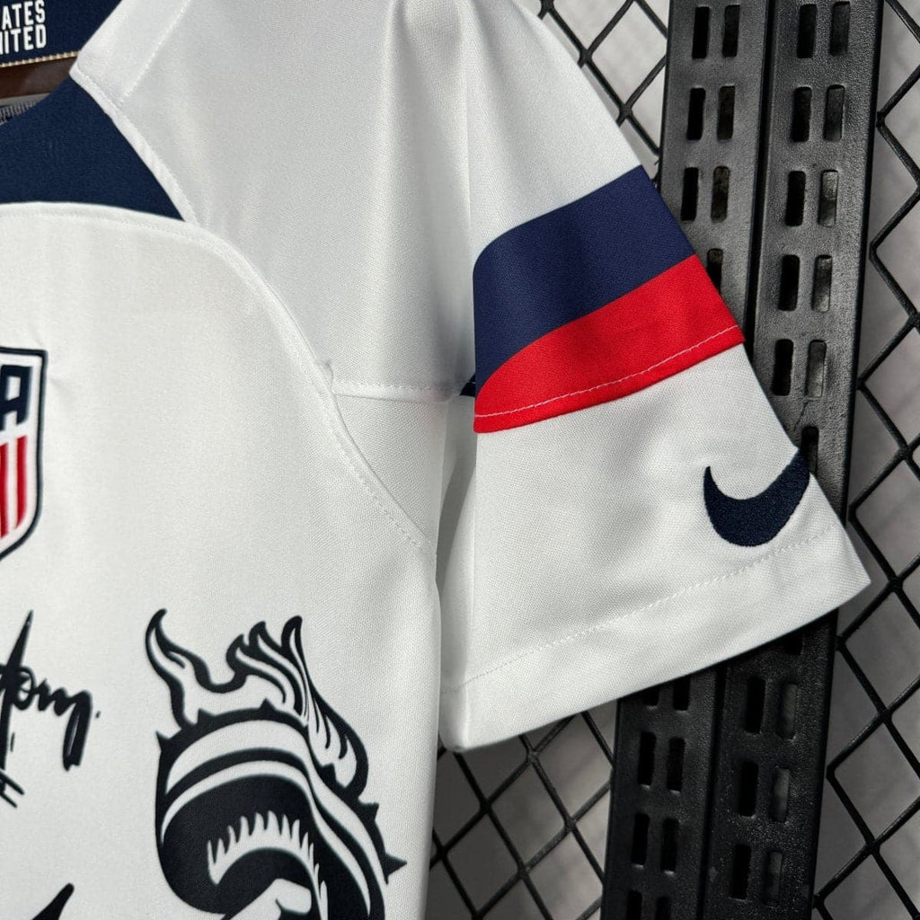 USA Statue Retro Away Football Jersey